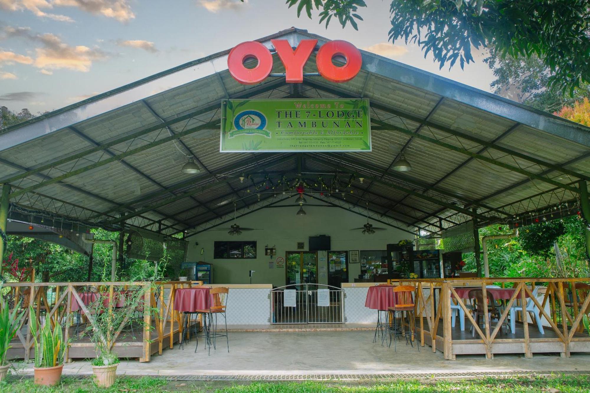 Oyo 90037 The 7 Lodge Tambunan Exterior foto